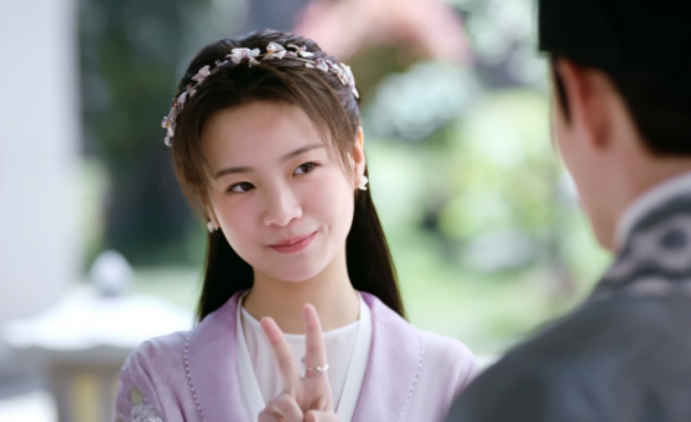 力作,这部剧的最大噱头无疑也落在她的肩上,从之前李庚希的作品来看