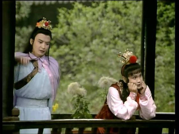 他,就是侯长荣,87版《红楼梦》柳湘莲和北静王的扮演者.