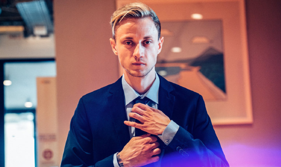 老将欧成雄风依旧!身扛远古四大ad的旗帜!