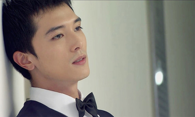 被骂渣男的邱泽荣获最佳男主当男人恋爱时票房大卖