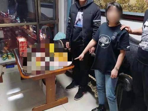 沈阳警方侦破一起吸贩毒案件一鞍山毒贩被抓