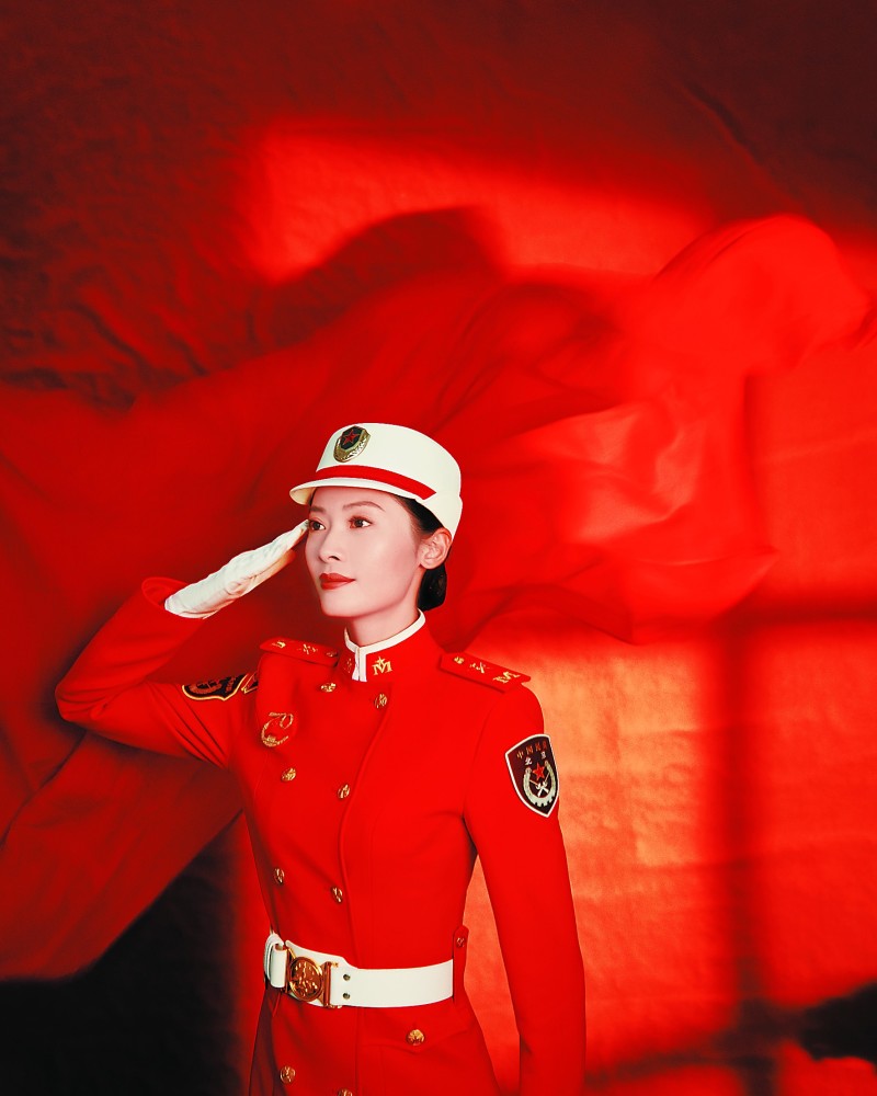 誓言阅兵女民兵方队领队我将在三尺讲台书写精彩人生