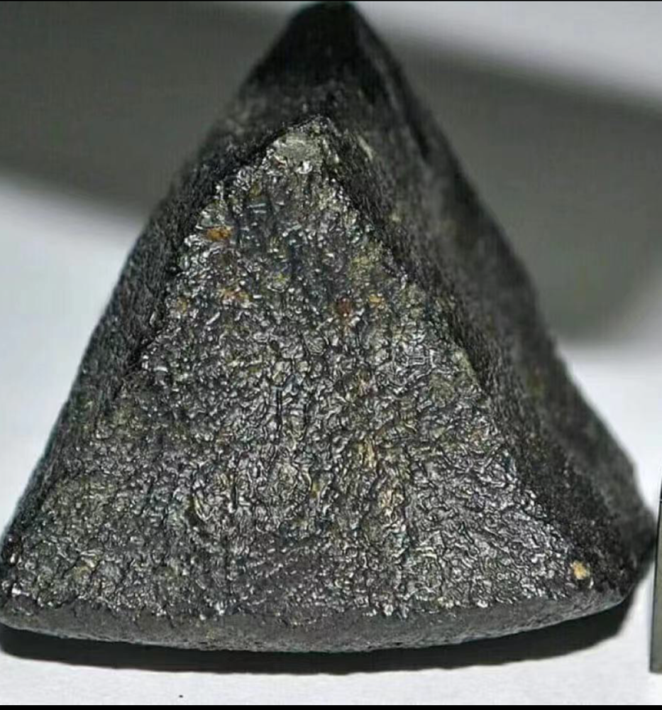 20210115乌鲁木齐火流星的陨石找到了