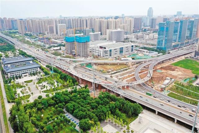 朱宏路-凤城五路立交月底通车 由凤城五路前往机场将无需再等红灯