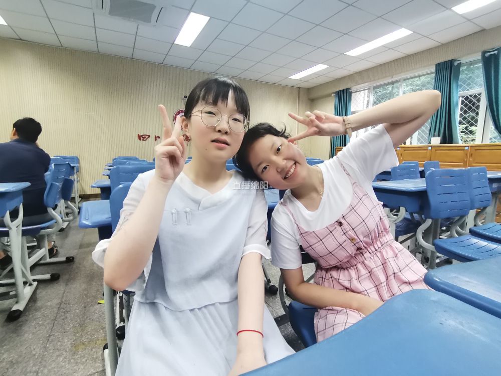 学霸陈静怡"们"首次同框,相约将保持联系加深友谊!