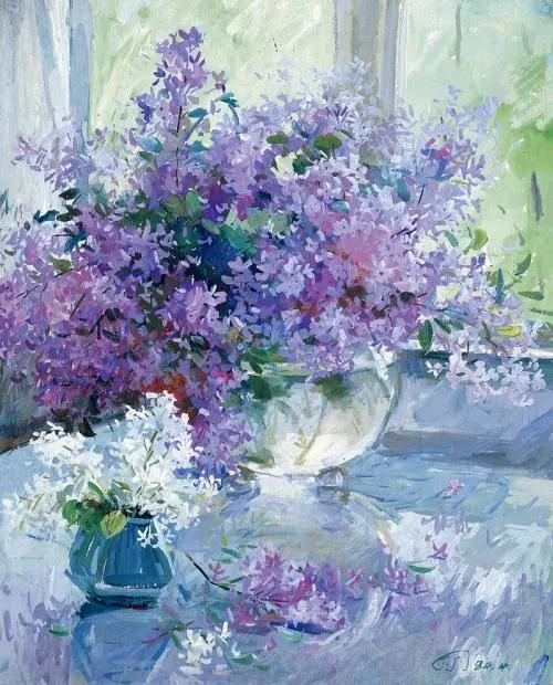 称作紫丁香属,广泛分布于欧洲东南部,日本,中国等,是一种传统观赏花卉