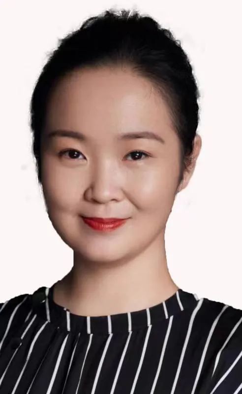 刘莹,现任山东广播电视台主任播音员,语音规范标准,播音风格独具一格