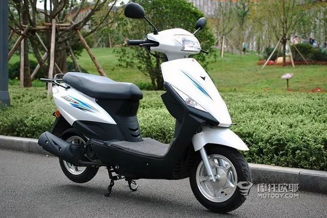 大阳这两年v锐系列搞得风生水起,不知道50cc上有没有啥进步?