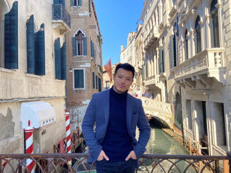 重大锋哥火了!专治各种崇洋媚外,重拳出击西方文化渗透