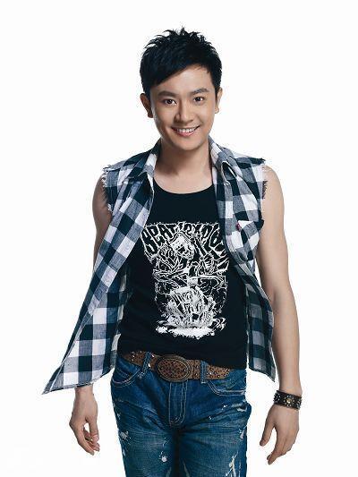 哈琳娜身份造假骗婚印小天,被揭穿后带着钱和儿子离开,现状如何_腾讯