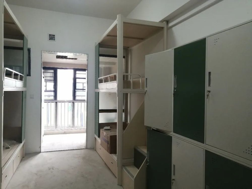 施工,每日施工作业人员达1000余人,计划7月中旬初,高中教学楼,宿舍楼