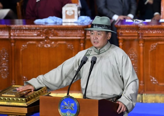 (国际)蒙古国新总统呼日勒苏赫宣誓就职_腾讯新闻