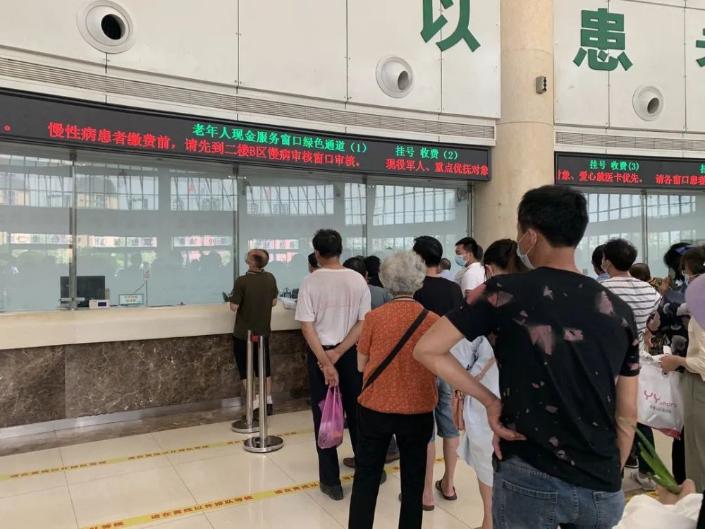 "6月22日上午,前来新余市人民医院就诊的八旬老人简奶奶感叹.