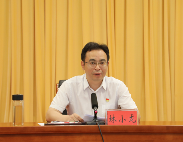 据南方 客户端消息,6月25日上午,韶关南雄市召开领导干部会议