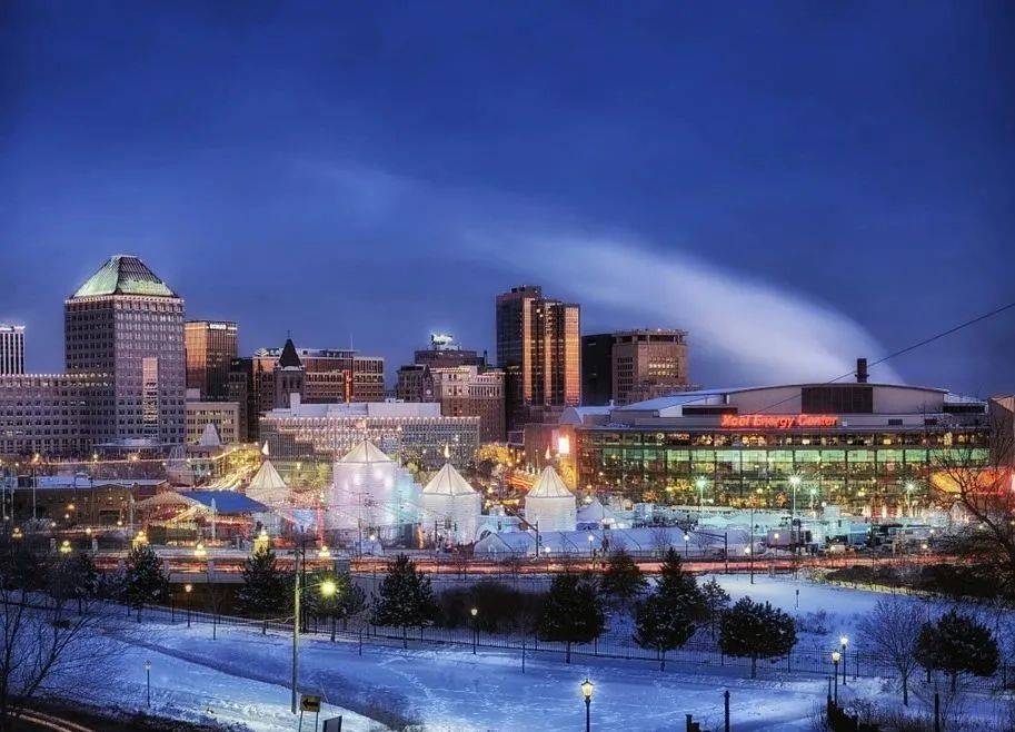 坐拥多所顶尖名校如 哈佛,mit,波士顿学院,东北大学,伍斯特理工等,七