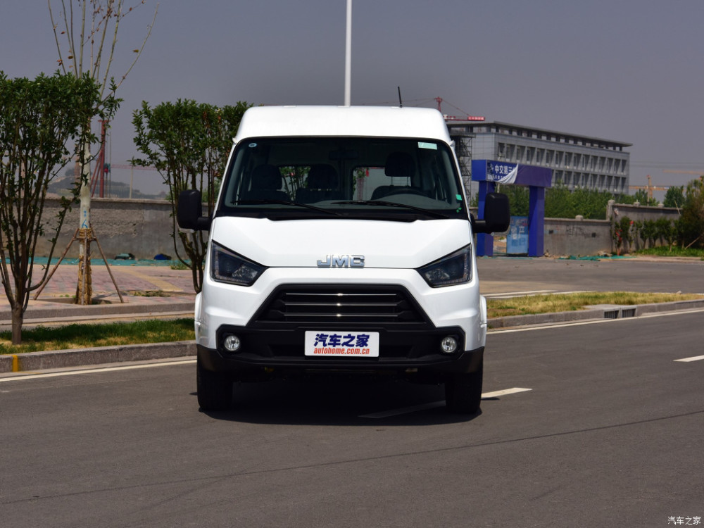 宽体轻客入门级车型大比拼这个品牌的经典款完胜特顺