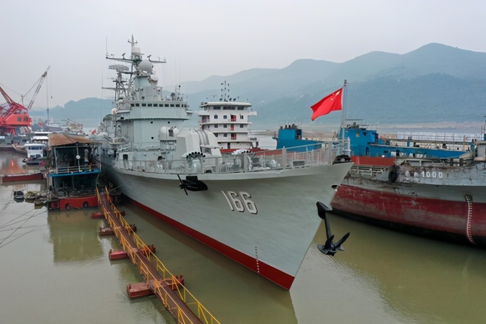 26日华龙网将全程直击166舰"安家"重庆