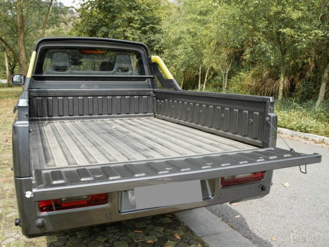 货箱3面开,每公里只需4毛,冲颜值买的五菱征途真香|五菱征途|suv|皮卡