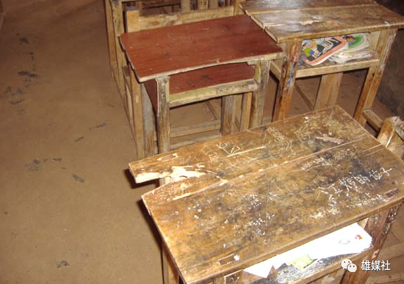 雄安记忆:我曾经使用过的土课桌