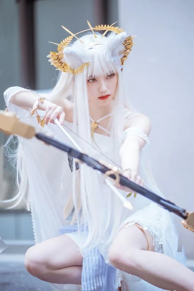 cos明日方舟白金