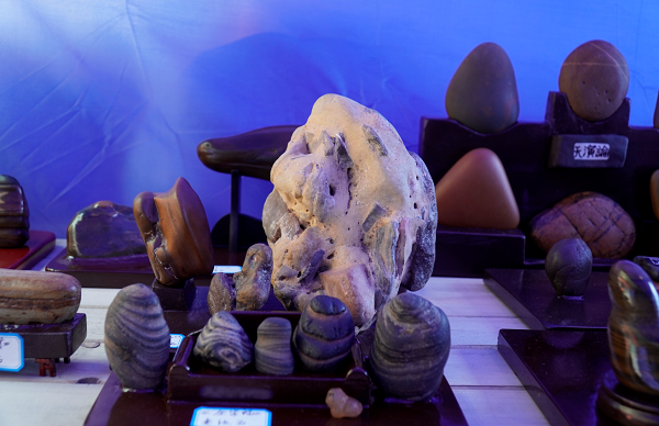 2021贵阳第六届奇石美玉博览会开幕