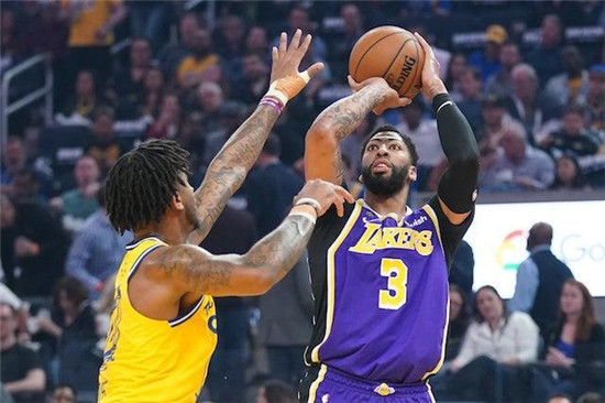 nba 湖人除了引援安东尼之外，还在追求一位顶级射手，球队下赛季反弹