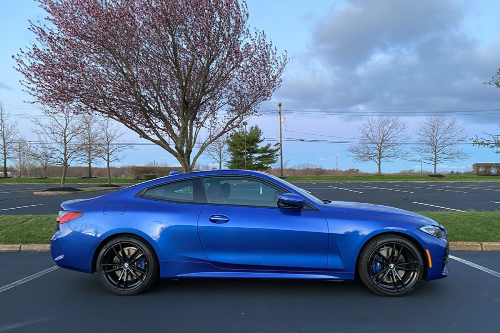 2021款宝马430i xdrive coupe提供的超出其造型的乐趣