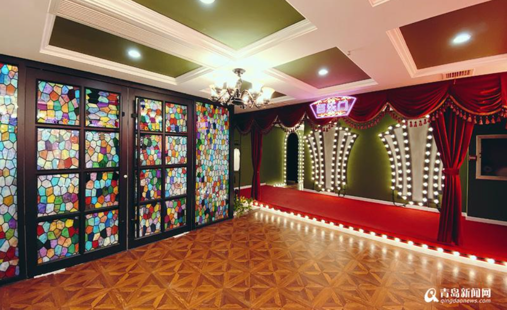 青岛一家剧本杀门店让我们一起走进那你听说过红色主题剧本杀吗也能够