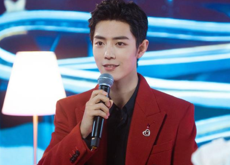 知名作家透露 余生请多指教 定档时间 肖战背着杨紫笑容太灿烂 全网搜