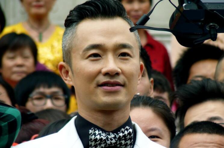 上海台主持接连辞职百克力成大赢家程雷获