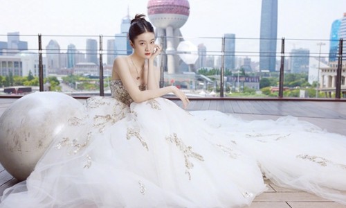 张雪迎不理负面新闻 再次晒出15天健身记录难掩好身材