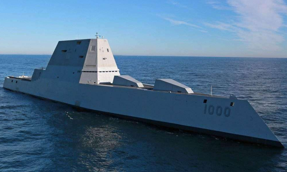 我国的055驱逐舰有多强来和美国的阿利伯克级比比就知道了