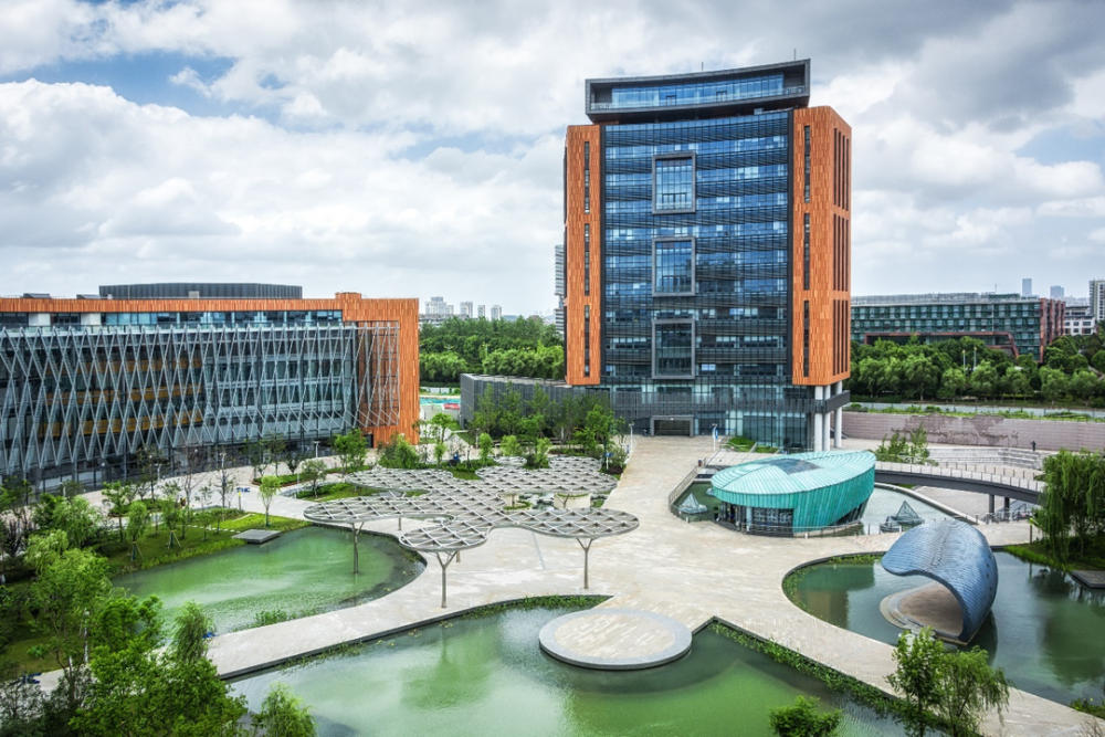 与时俱进打造特色教学西交利物浦全面培养精英人才