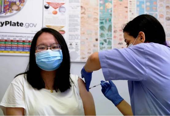 "春苗行动"在阿曼顺利展开