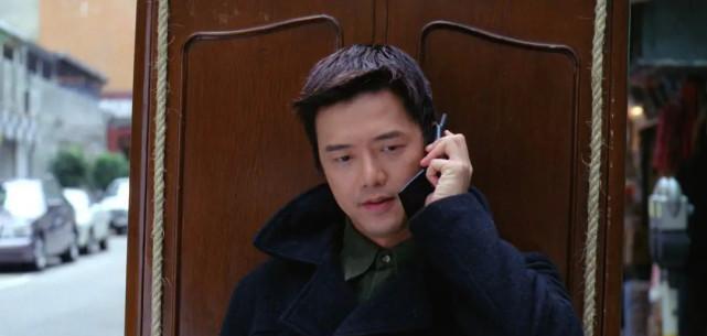 张锦程是香港演艺学院的高材生,也是一位优秀的舞台剧演员,他毕业后