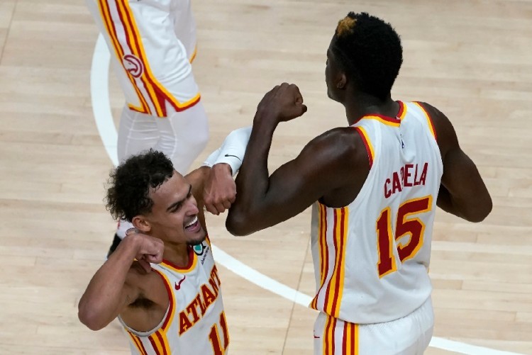 nba NBA终究是超级球星的大战，年轻一代被前辈说上一句：未来是你的