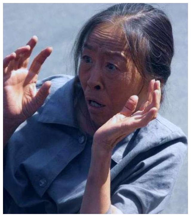 丑娘张少华曾是校花刚开始并不相信看到年轻时美照那一刻明白了