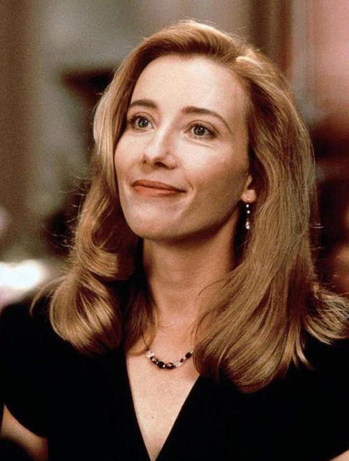 石头姐产后复出的首部作品,让两位影后做配,贡献人生第一个反派