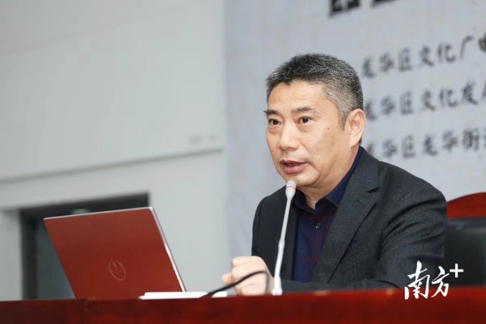 深圳语文名师陈冬平总结中考作文三个关键词表达你的发现