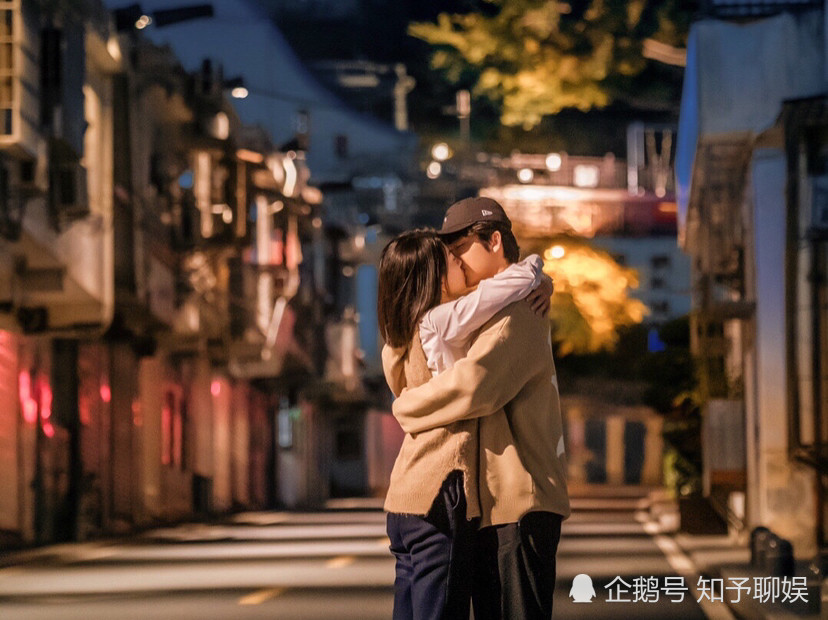 余声声酒后告白江熠成功展开一场双向奔赴的爱情