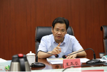 广东前指在疏附县召开援疆项目推进 座谈会