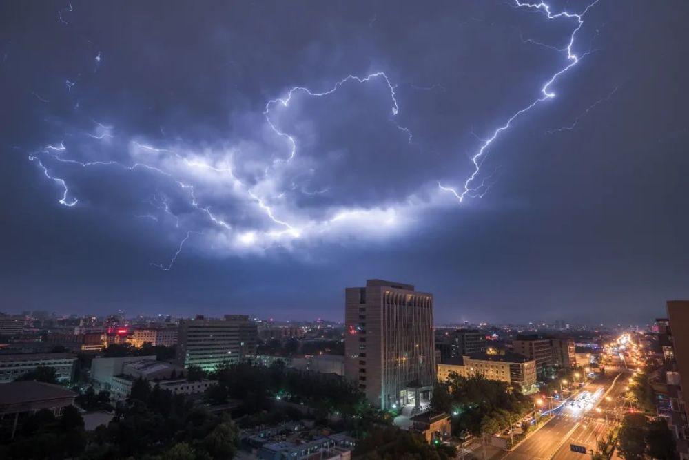 大暴雨来袭贵州启动气象灾害暴雨Ⅳ应急响应