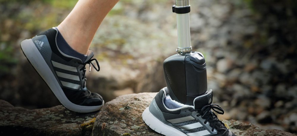 二款商业化产品叫 empower,它是市场上少有的用机器人驱动的踝足假肢