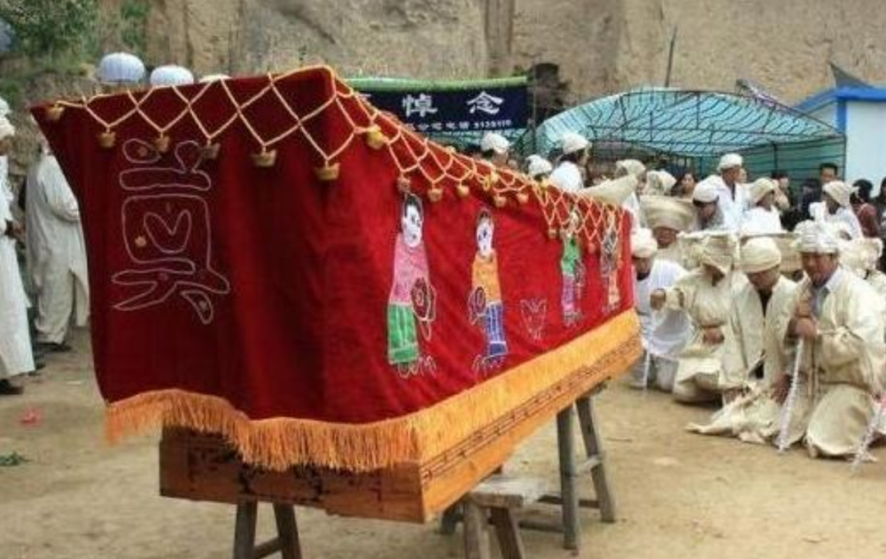 俗语"千人挣钱,不如一人睡觉"啥意思,这句话如今又有了新解释