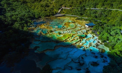 诚邀市民前往四川黄龙度假18夏天等你来避暑