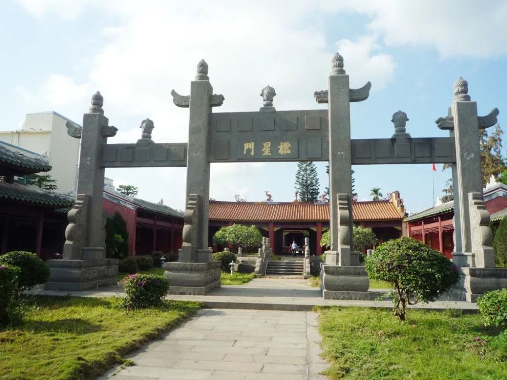 走遍中国古镇075崖城天涯福地