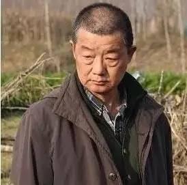 他是车晓父亲,曾在《西游记》里演金角大王,因父母离异不愿公开