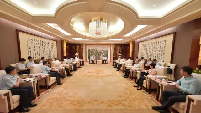 黄晓武操龙灿与中国建设银行安徽省分行党委书记邹致师