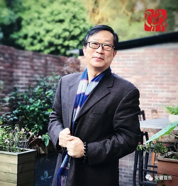 创作者简介演唱者:周磊江苏省演艺集团省歌剧舞剧院独唱演员,中国音乐