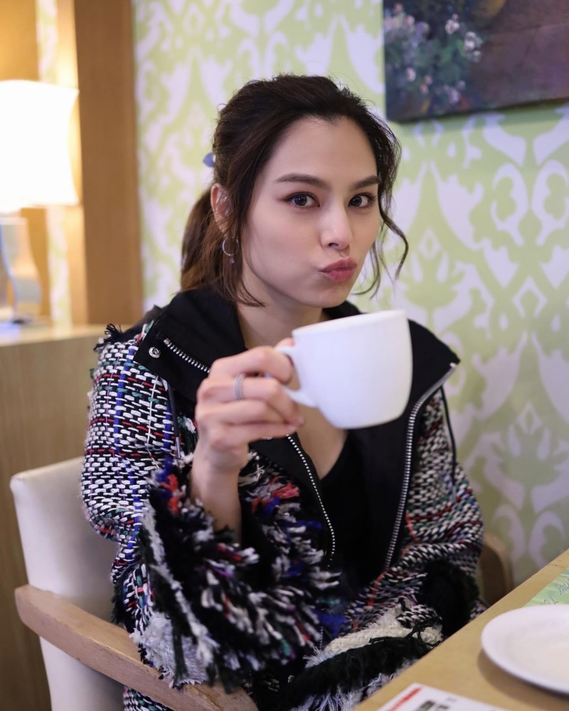 荣升tvb节目导师大马女星李幸倪回忆入行苦日子曾一年零收入